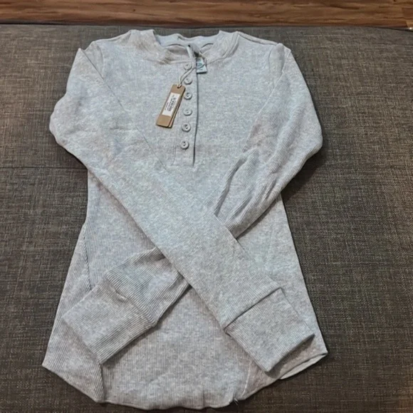 Skims Soft Lounge Long Sleeve Button Up Shirt - Picture 5 of 9